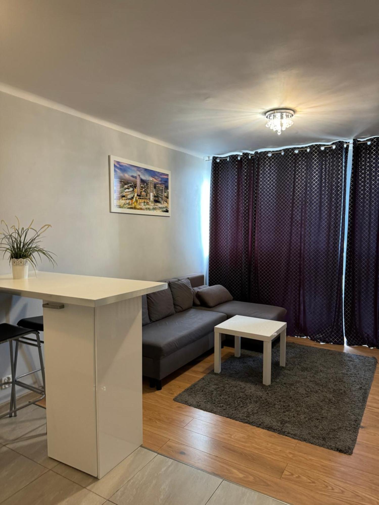 Coser Apartamenty Centrum 1 Warsaw Exterior photo